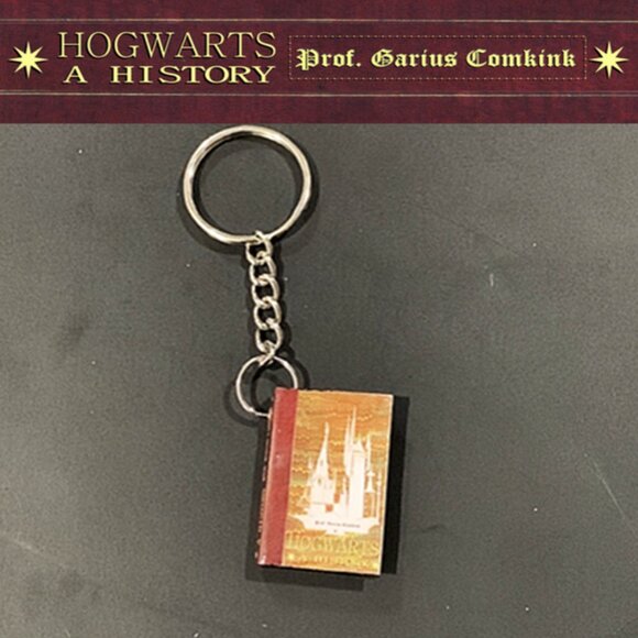 Wizarding World Of Harry Potter Accessories - Hogwarts: A History” Keychain – Magical Replica Collectible